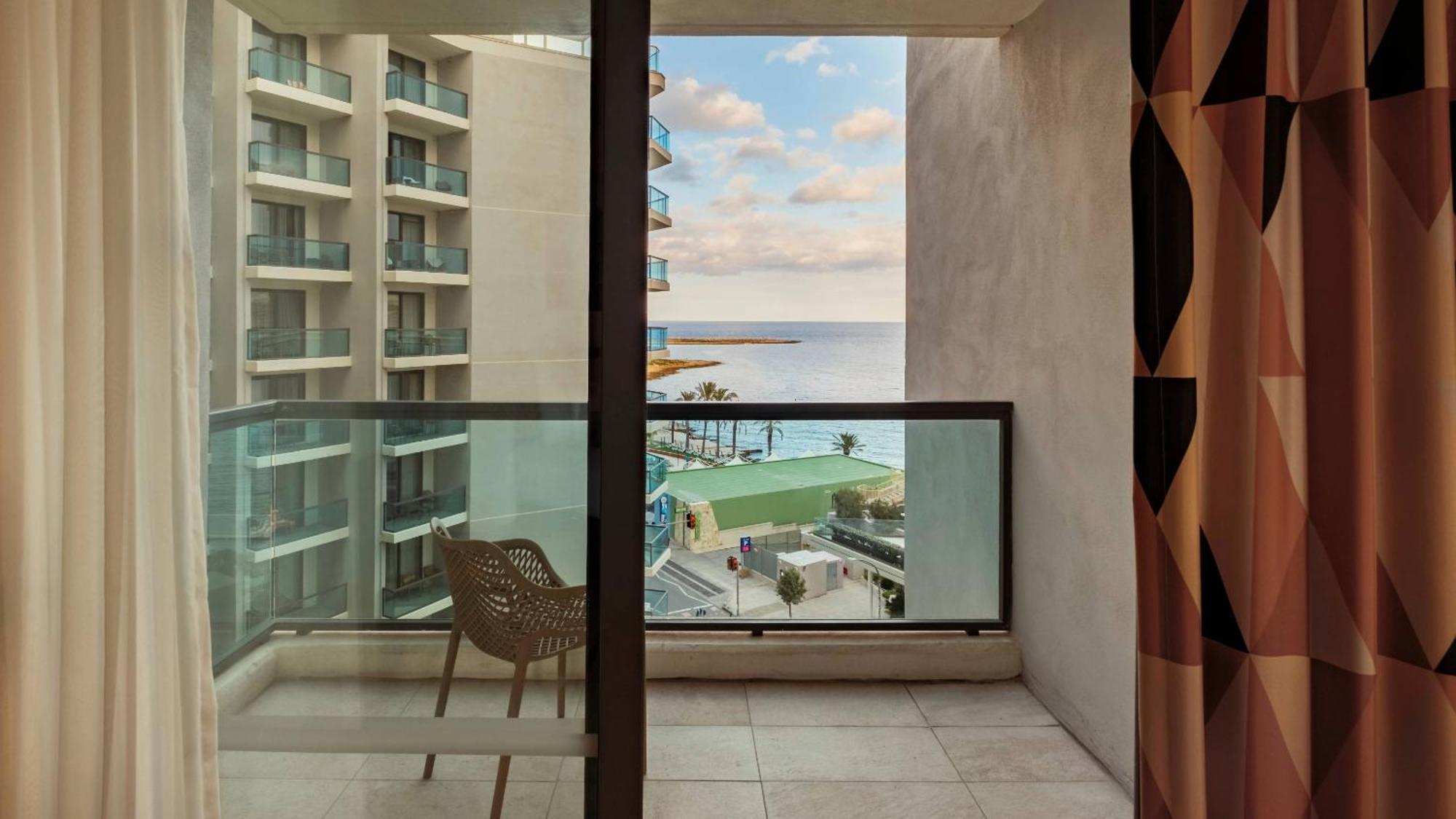 Ax Odycy Hotel St. Paul's Bay Buitenkant foto